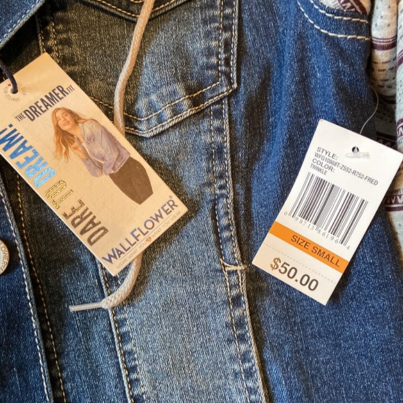 Jean Jacket - Picture 3 of 3